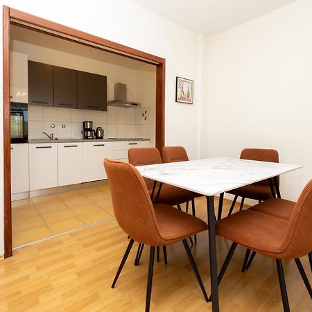 3 Bedroom Gorgeous Apartment In Трогир Экстерьер фото