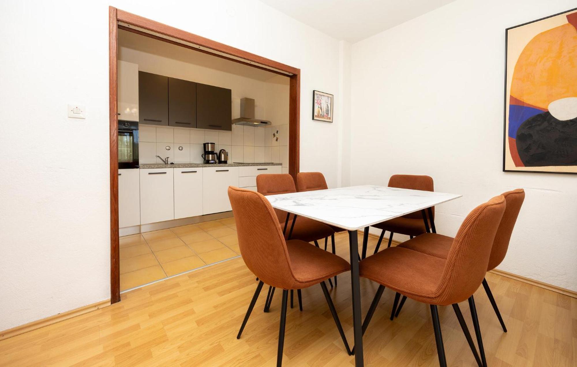 3 Bedroom Gorgeous Apartment In Трогир Экстерьер фото